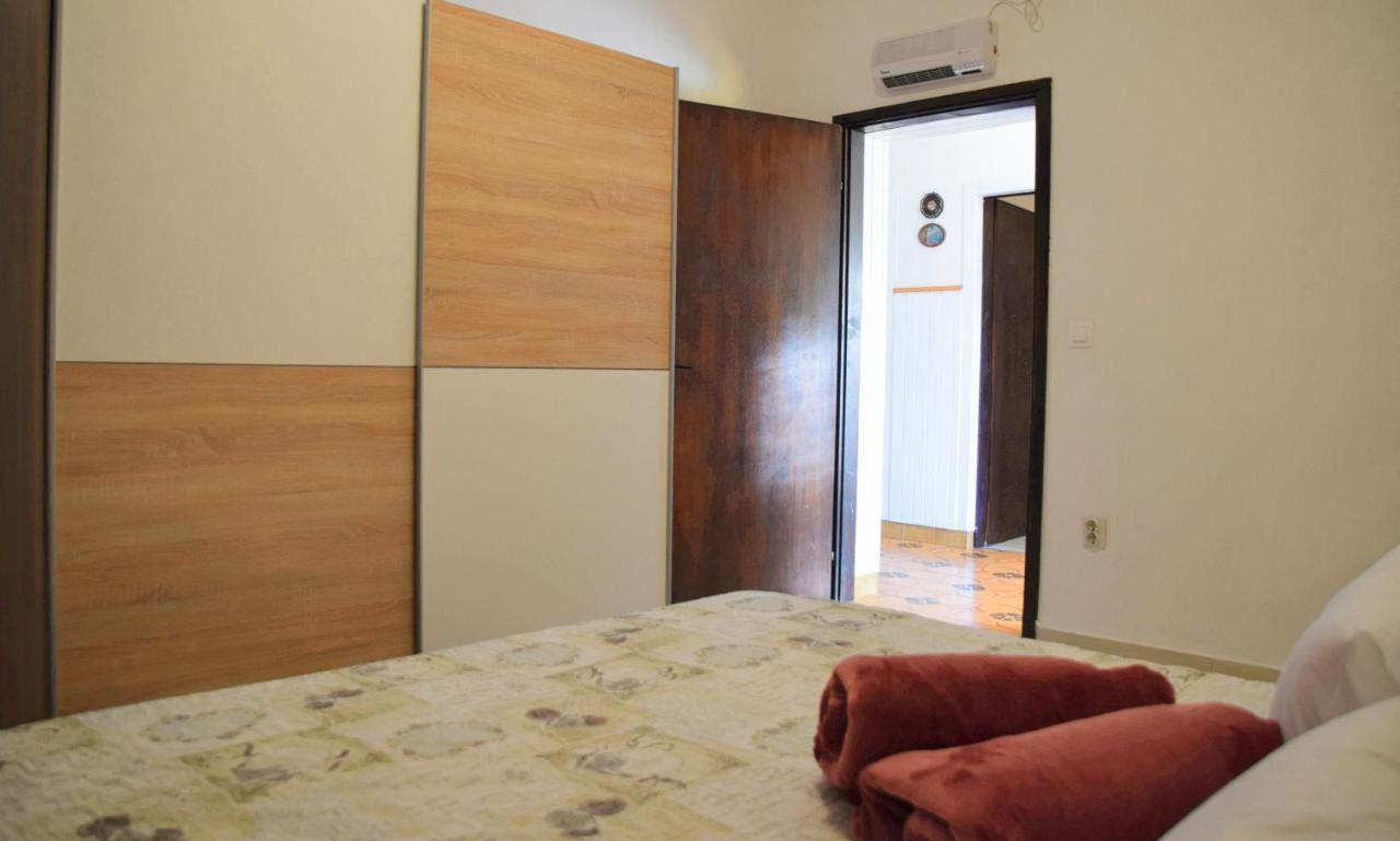 Apartments Margareta & Ena Малинська Екстер'єр фото